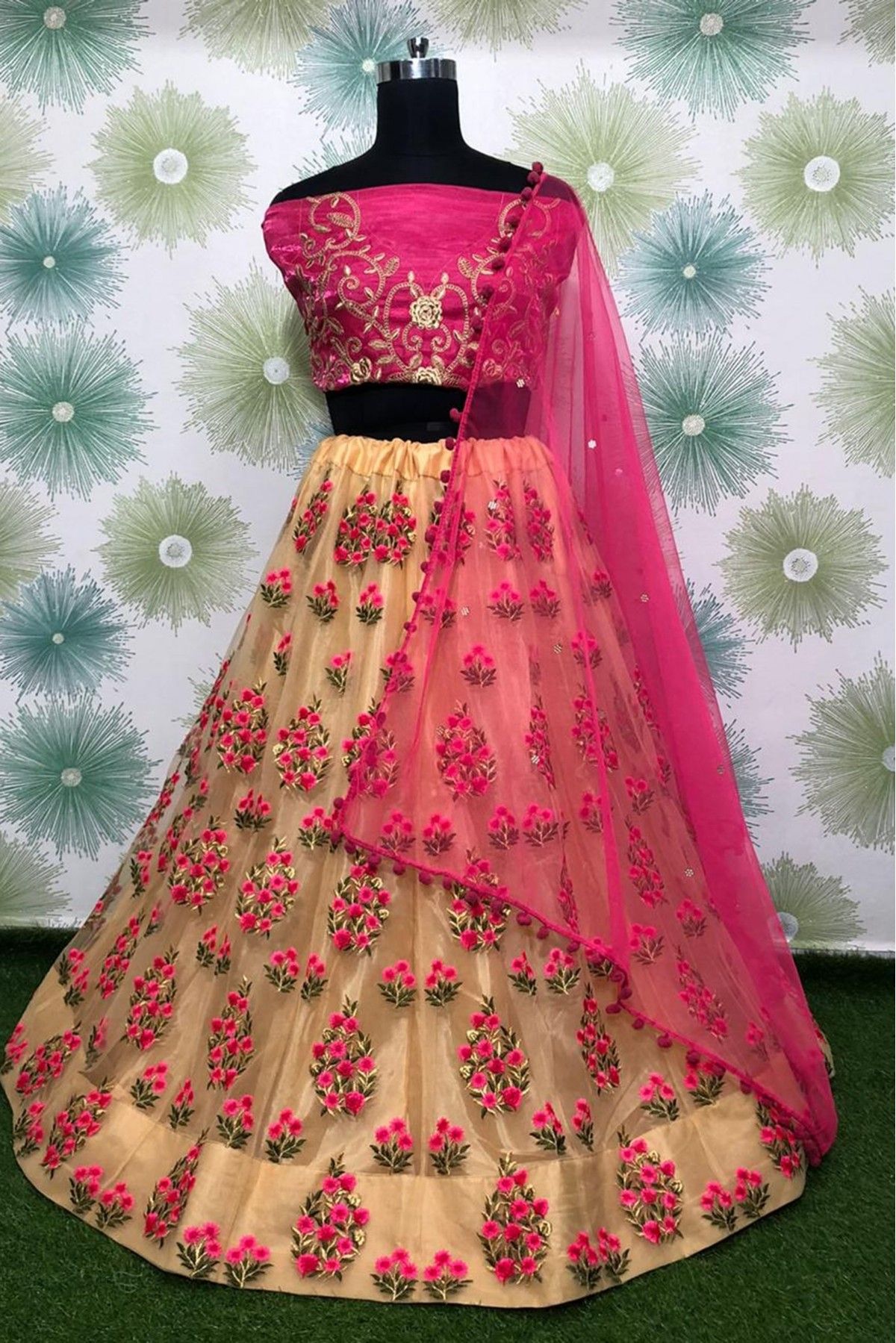 Designer Blouse Lehenga Choli Set in Red and Cream at Best Price in Gwalior  | bridaal royal