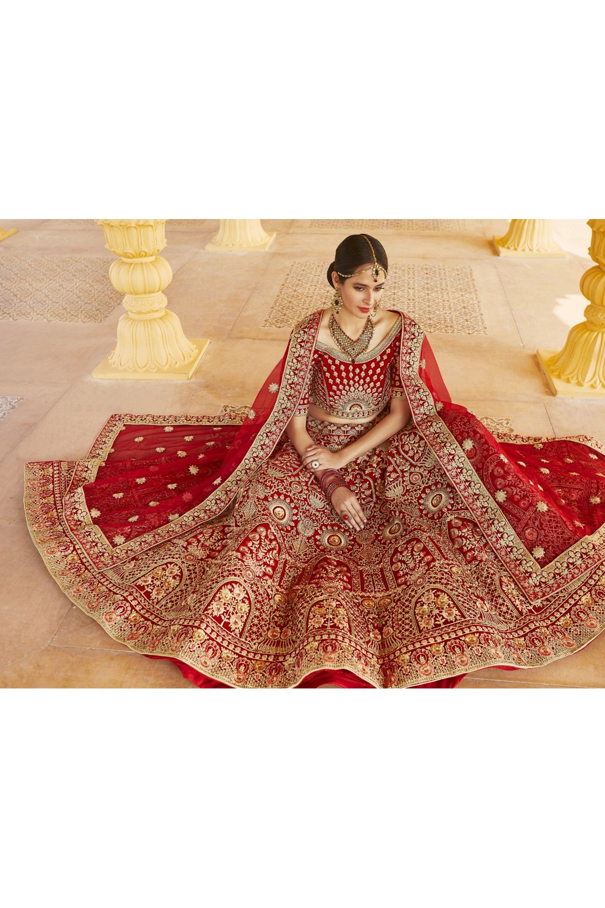 Red Banaras Lehenga Set – Bombaim