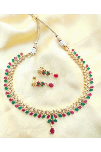 Brass Gold Plated Necklace Set NS05790040