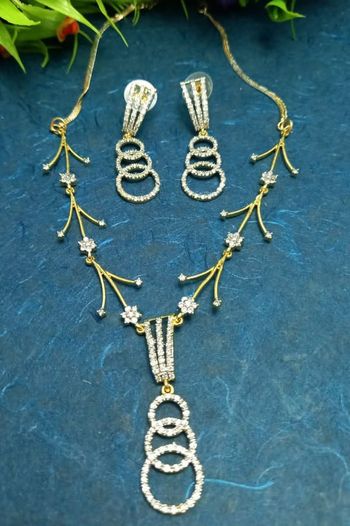 Brass Rhodium Palted Necklace Set NS05790124