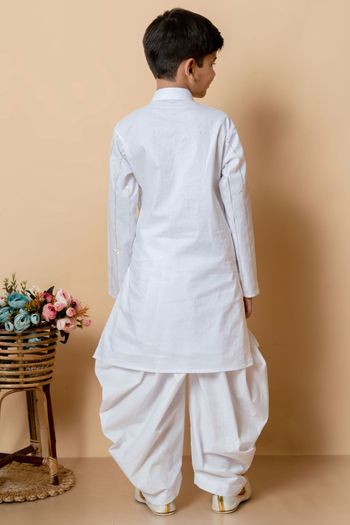 Cotton Embroidery Dhoti Kurta BK05820038