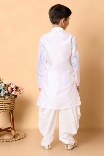 Dhupian Silk Embroidery Dhoti Kurta BK05820042