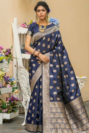 Banarasi Silk Flower Zari Woven Saree SR05800458