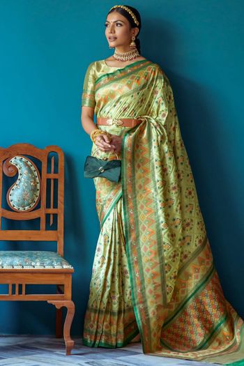 Banarasi Soft Silk Meenakari Woven Patola Saree SR05800468