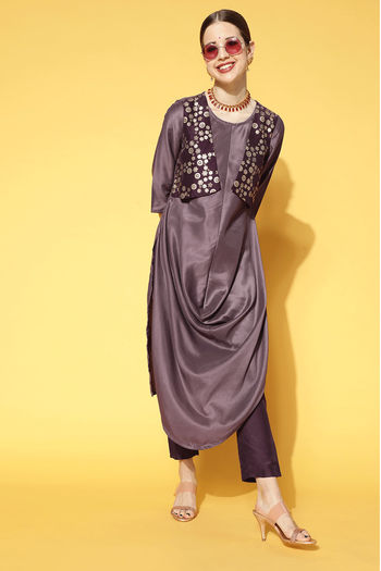 Chinon Solid Stitched Kurta And Pant Set KR04512530