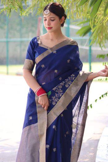 Cotton Silk Thread Woven Saree SR05800347