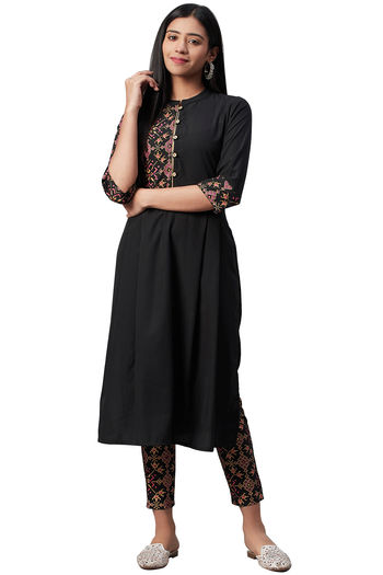 Crepe Stitched Foil Print Kurti KR04511945