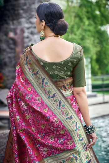 Paithani Patola Silk Patola Print With Zari Woven Saree SR05800430