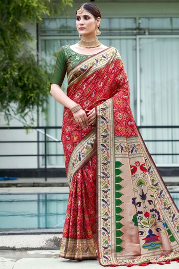 Paithani Patola Silk Patola Print With Zari Woven Saree SR05800436