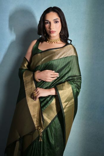 Raw Silk Handloom Woven Saree SR05800497