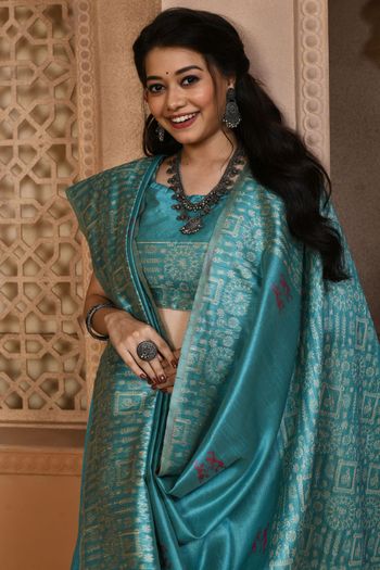 Raw Silk Zari Woven With Tassel Saree SR05800442