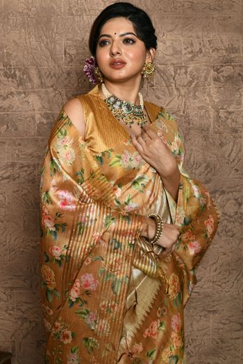 Silk Floral Printed Saree SR05800378