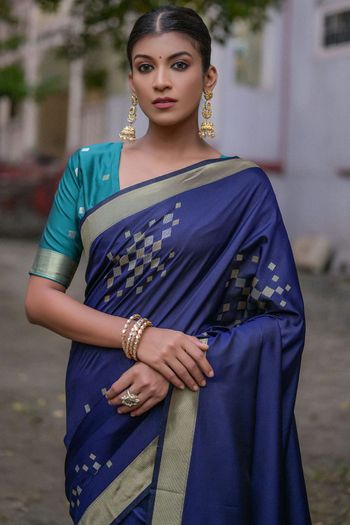 Soft Silk Woven Saree SR05800208