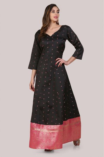 Jacquard Woven Gown In Black Colour - GW5680331