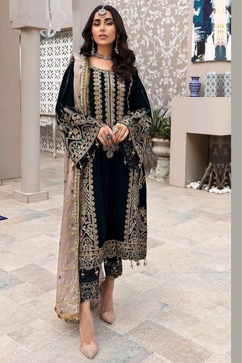 ZIAAZ DESIGNS 397 A VELVET PAKISTANI SUITS