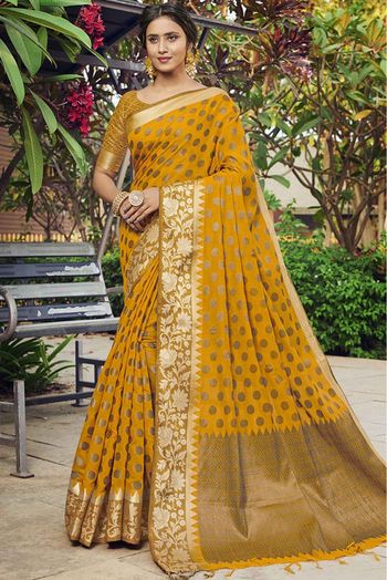 Buy Green and Yellow Colour New Look Heavy Collection Saree,party Wear Saree,kanchipuram  Soft Lichi Silk Saree,beautiful and Stunning Look Saree Online in India -  Etsy