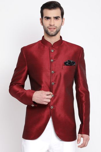 Mens Suits Online - Upto 20% to 80% OFF on Suits For Men in India