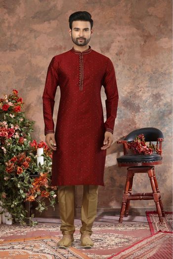 Jacquard Woven Kurta Pajama In Maroon Colour - KP4120477