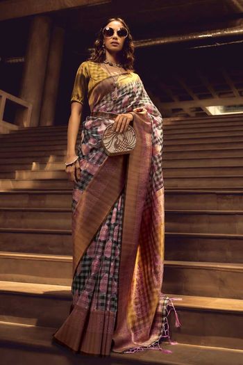 Handloom Weaving Silk Sarees With Woven Work SR01353284