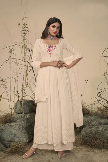 Georgette Embroidery Salwar Kameez SM054112376