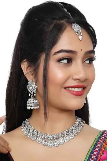 Indian Festive White Colour Necklace Set NS05646779