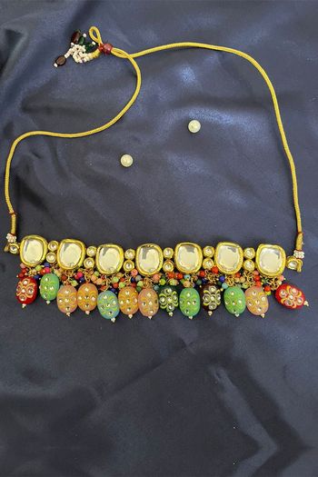 Multicolour Stone & MOTI Necklace Set NS05646597