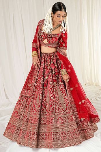 Georgette Thread, Zari, Sequence, Siroski Lehenga Choli LD05646319