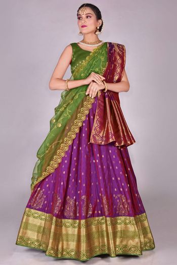 Zari And Diamond Work Silk Semi Stitched Saree SR02290599