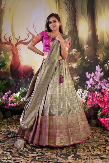 Zari Woven Work Silk Semi Stitched Saree SR02290554