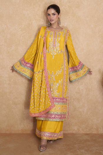 Chiffon Resham Embroidery Pakistani Salwar Kameez  SM05540469