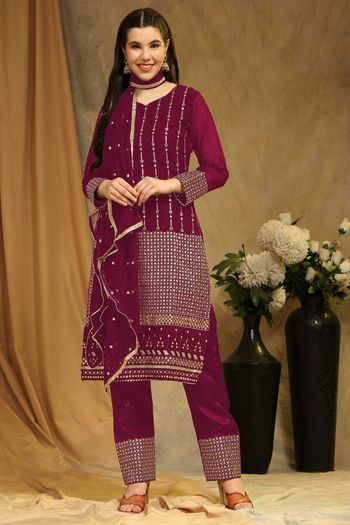 Georgette Salwar Suit with Embroidery work SM05649120