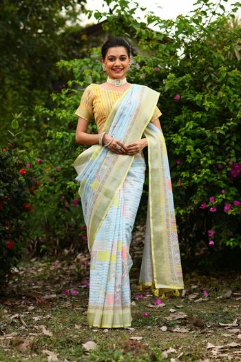 Linen Saree with Zari work SR05649419