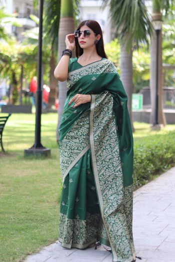 Silk Saree with Woven work SR05649244