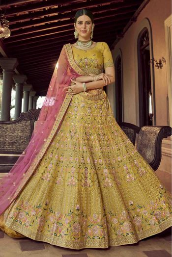 Buy Dark Navy Blue Velvet Lehenga Choli With Resham Work Online - LLCV01418  | Andaaz Fashion