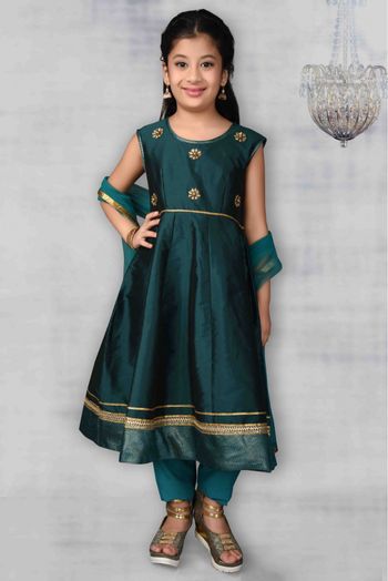 Taffeta Embroidery Anarkali Suit In Green Colour