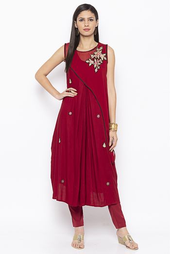 Plus Size Cotton Embroidery Kurta Set In Maroon Colour - KR2711026