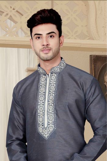 Art Dhupion Kurta Pajama In Grey Colour