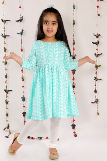 My VASTRAMAY Girl's Chikankari Cotton Kurta And Leggings Set Are Of Low  Price, High Quality And Quantity at vastramay shop