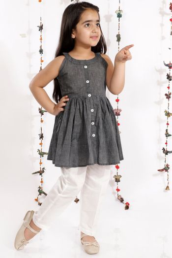 Cotton Woven Kurta And Pant Set In Black Colour - GK4351915