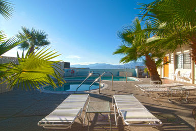 The Getaway Boutique Hotel with Pool, Hot Tub & Scenic Mountain Views image 2