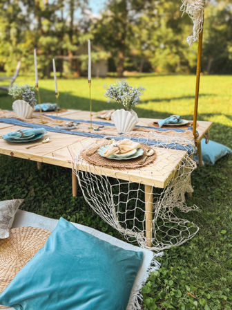 Luxury Picnic On A Horse Farm  image 9