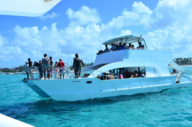 Hip Hop Party Catamaran Booze Cruise (Adults Only) image 3