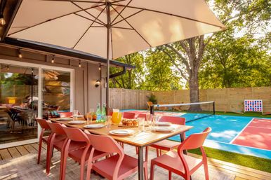 Cowgirl Casa: Pool, Pickleball & Western Barbie Vibes Near Downtown image 6