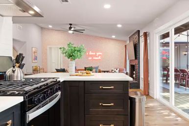Cowgirl Casa: Pool, Pickleball & Western Barbie Vibes Near Downtown image 26