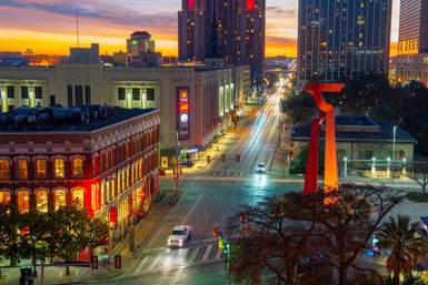 Half-Day Sight-Seeing Tour: Best of San Antonio with Transport & River Cruise image 8