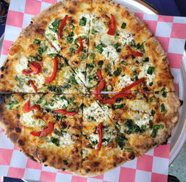 On-Site Pizza Catering: Bring the Pizzeria to Your Party! image 9