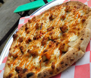 On-Site Pizza Catering: Bring the Pizzeria to Your Party! image 6
