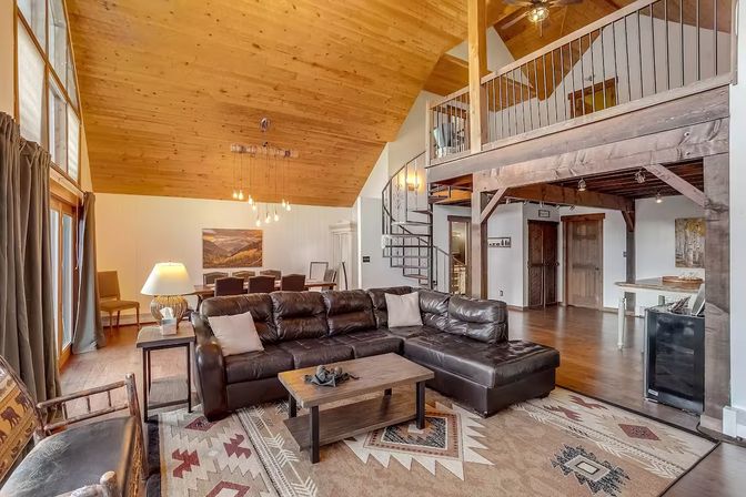 Skyline Retreat: 5BR with Mountain Views, Hot Tub + Fire Pit image 9
