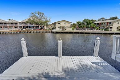Wander Fort Lauderdale: 7-Bedroom Waterfront Retreat with Pool & Boat Dock image 92