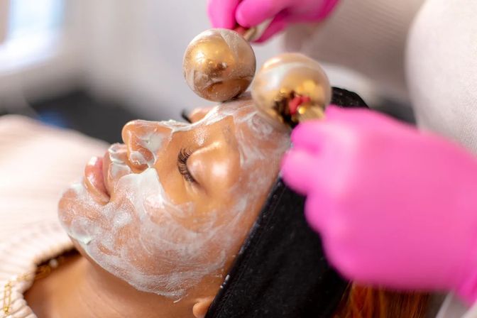 Oasis Face Bar Glowing Skin in 30 Min Facial Party with Complimentary Prosecco image 13